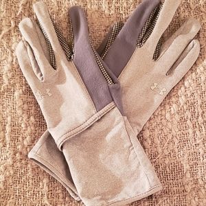 UNDER ARMOUR / WOMEN'S STORM RUN LINER GLOVES